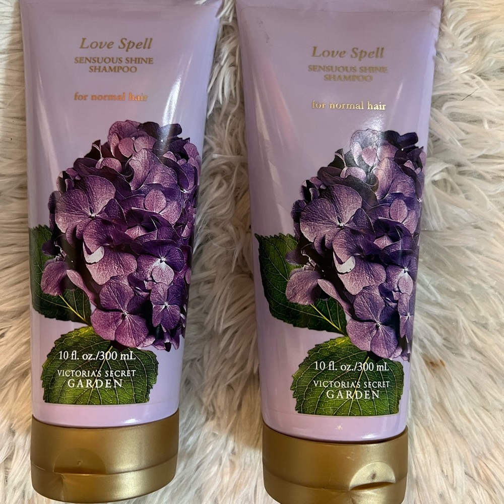 Victoria’s Secret Love Spell Shampoo. Rare. Hard to find.